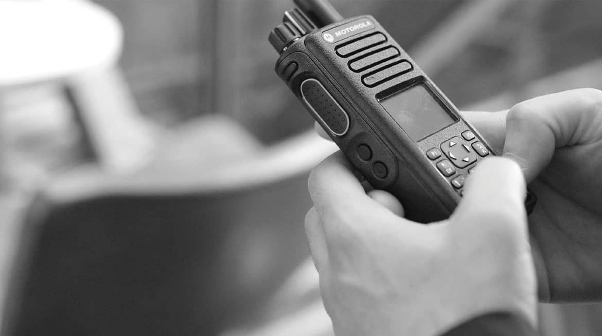 Professional Digital TwoWay Radio Sales Kit MOTOTRBO™ Digital